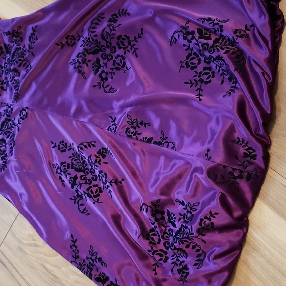 Trixxi Prom / Wedding Guest Dress - Purple / Black Halter - Picture 13 of 15